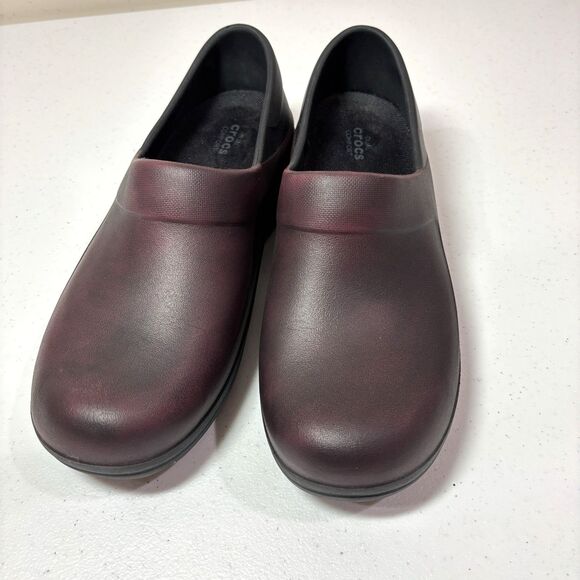 Crocs Womens Neria Pro II Slip On Work Clogs Size 10 Burgundy Black Dual Comfort - Picture 2 of 9
